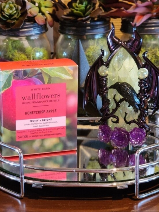Disney Other - Disney Villains Malificient Nightlight Wallflower & 2 Refills - Honeycrisp Apple
